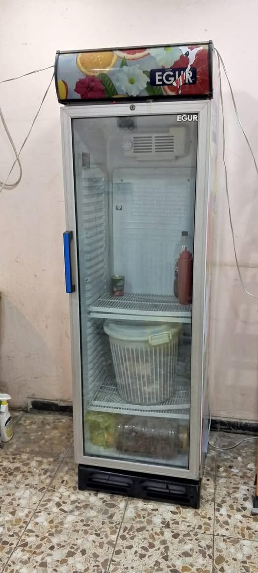 غراض مطعم
براد نظيف 
شوايه دجاج 8 شيش 
محظره طعام 5 لتر 
واتساب ***********
