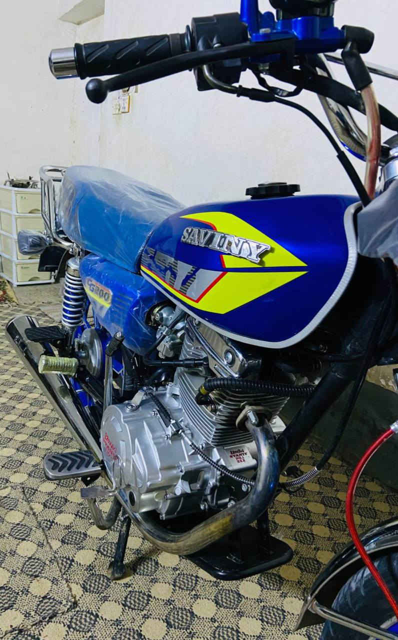 يالله
سلام عليكم
دراجه سيفان محرك 200 مديل 2025
دراجه جديده شوفت عينك 
مصارله هواي من طلعت من وكيل
كلشي شغال بيه
دبل عنبار يعني دبل دسك 
ختم صقر الاصلي
مكاني القاسم ناحية طليعة
رقمي  ***********
سعر 750 وبيه مجال
