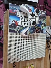 اكس بوكس ون اس • واحد تيرا • جوستك أصلية