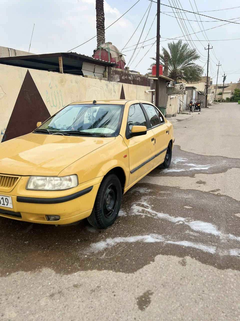 سمند موديل ١٢ رقم بغدادانكليزي  باسمي
سياره خير من الله مكينه وكير خير من الله  

السياره بدون صبغ اني ما اشتغل بيها 

مخليه بالبيت جوه ايدي مصفره هيئه وغرامات  

نقص بيها تبريد كمبريسر عاطل 

سعر ٣٢ وبيها مجال مكاني بابل الحصوه 

رقمي ***********
