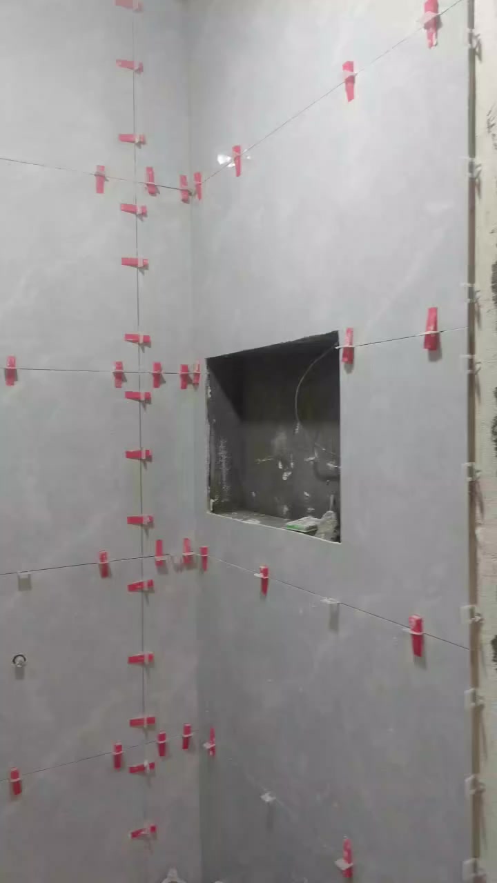 معلم سراميك جداري أرضيات ***********‬‏
