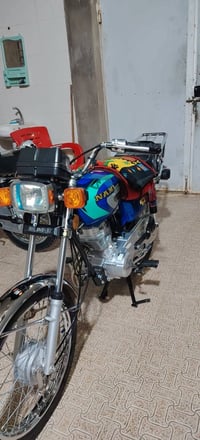 دراجه للبيع إيراني أصلي مديل٢٣ طالعه بل ٢٦ صارلهه ١٠ايام أول تبديله ده...