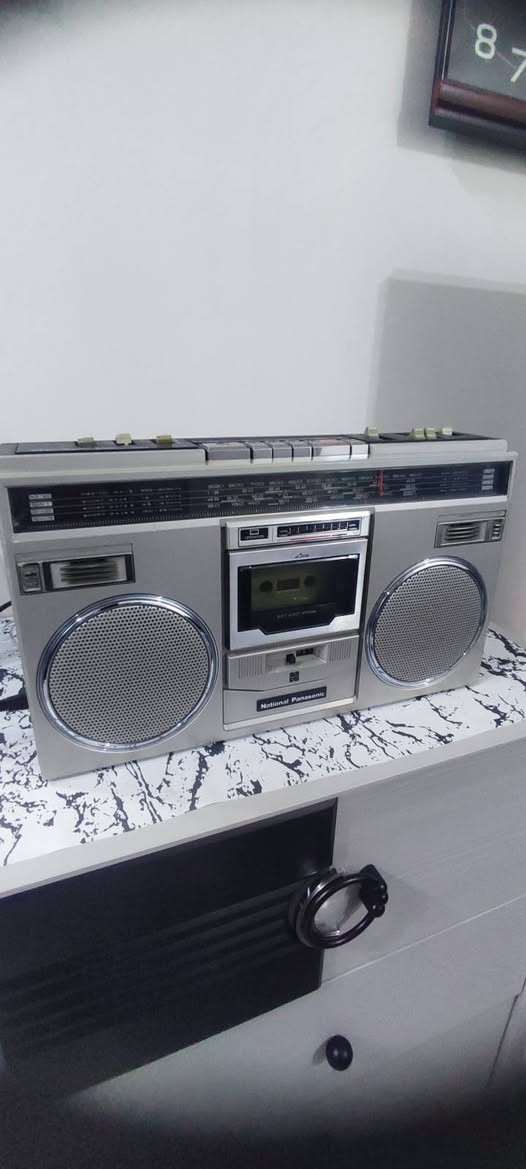 سلام عليكم 
راديو مسجل عدد اثنين الرصاصي نضيف جدا بدون اف ام والذهبي اف ام نضافه كما موضح بالفيديو سعر الاثنين ١٦٠ الف


**إذا كنت صاحب هذا الإعلان وتريد حذفه لأي سبب، رجاءا أرسل رسالة إلى الدعم الفني**