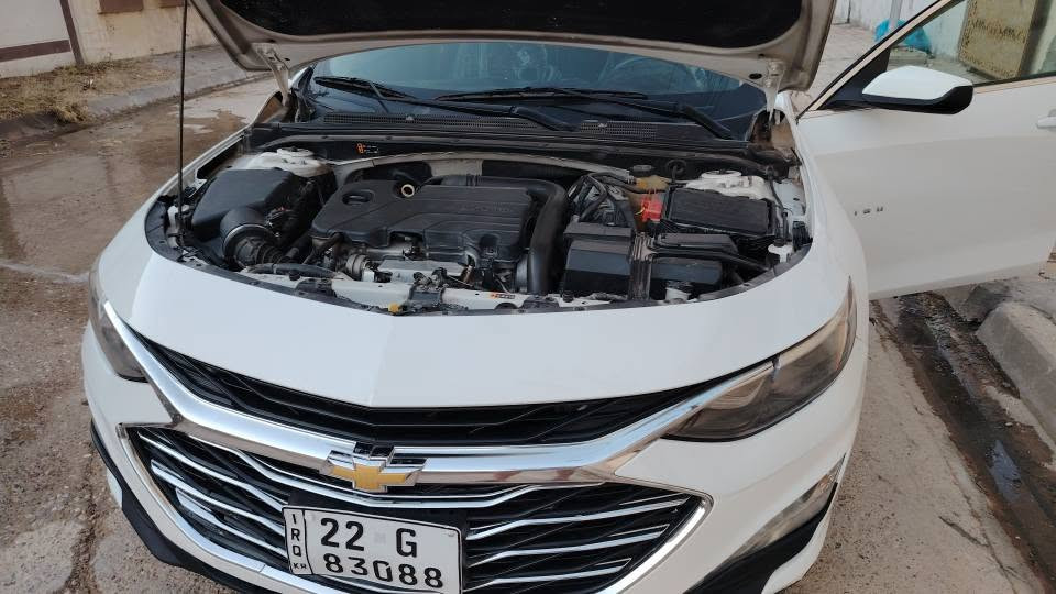 ماليبو موديل 22 لون ابيض رقم شمالي انكليزي مواصفات ال LTمعروفه فول عدا فتحه سقف 
بجم امامي خلفي كبس 
الضرر 
٣قطع وربع صبغ حاذث جانبي 
***********
وتساب كركوك, العراق
