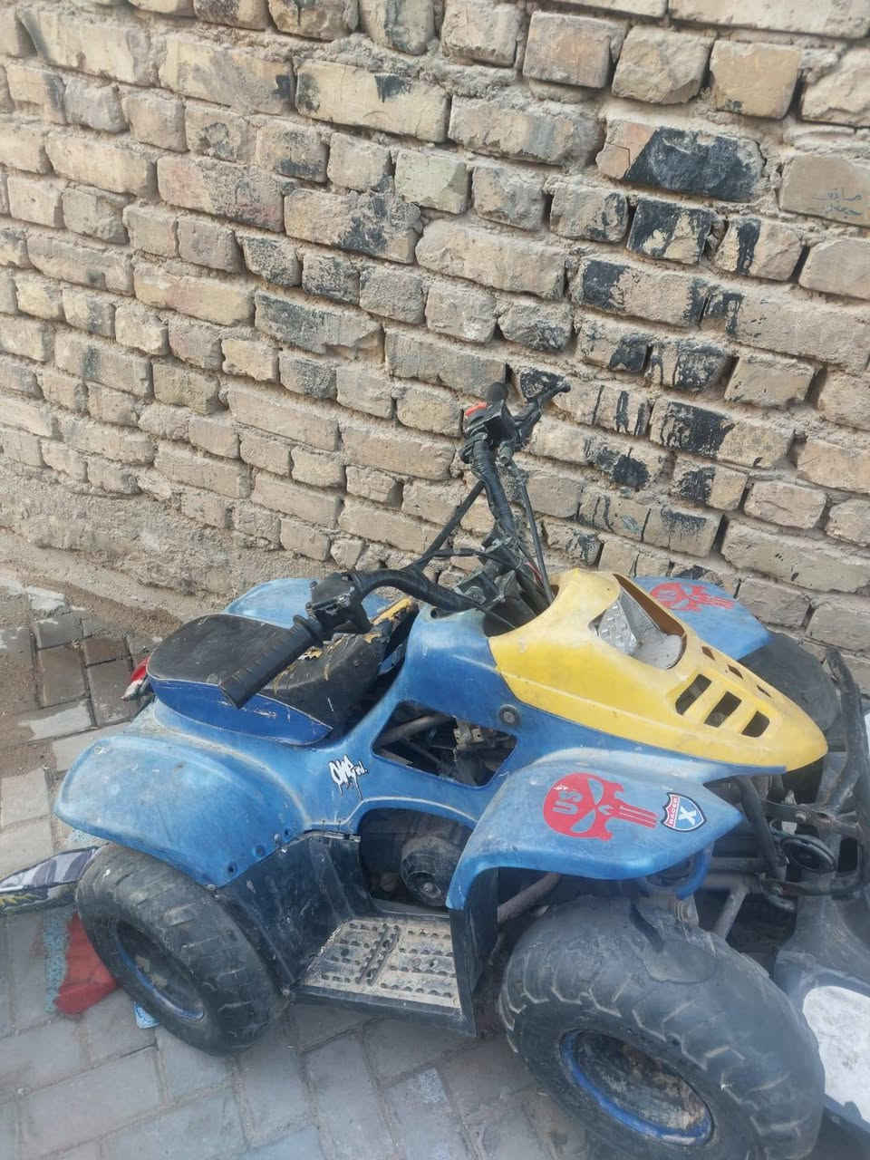 السلام عليكم اخوان دراجات رباعيه للبيع شغالات بس تراكهن جيب باتري وبانزين وشغلهن السوده250 وصفره200 مكاني بغداد مدينه الصدر *********** بغداد, العراق
