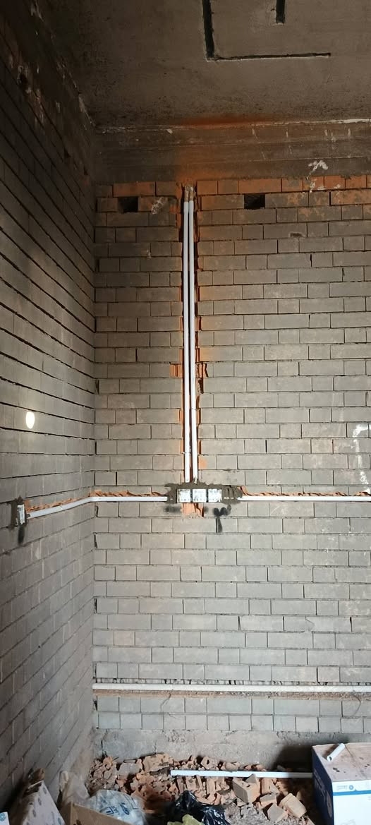 كادر كهرباء متفرق للعمل كص وحفر وتكعيد بوكسات كبان ليزر ***********
