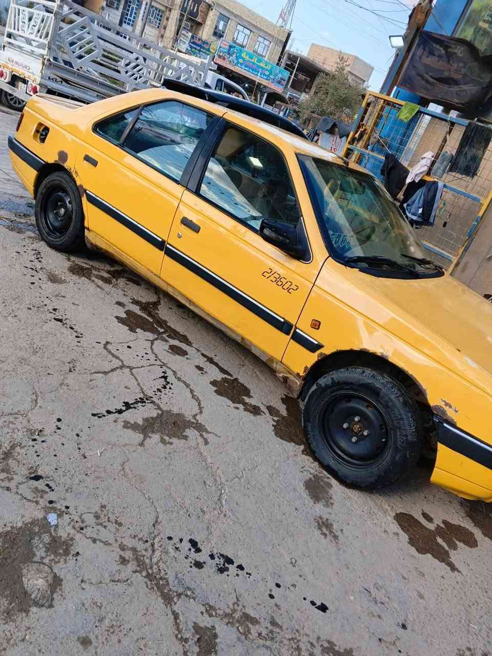 السلام عليكم بيجو405 موديل 2010سياره جاهزه
ضرهه بيهه جاملغ بي صبغ صفحت السايق امامي 
بيهه طخه بلباب مال السايق عايفه ع وضعه 
وبيهه بلحافه مال الباب خلفي  طخه وخياسات معمرهن مصابغهن 
سياره صدر جديد مكينه جديده بدون تنقيص 
تبريد مكفول كله شغال بيهه بيهه بس غرفتهه شويه تعبانه 
تفاصيل السياره كله بلمنشور 
السعر 26بيهه مجال 
مكان السياره بغداد.  حي اور 
الهاتف ***********
