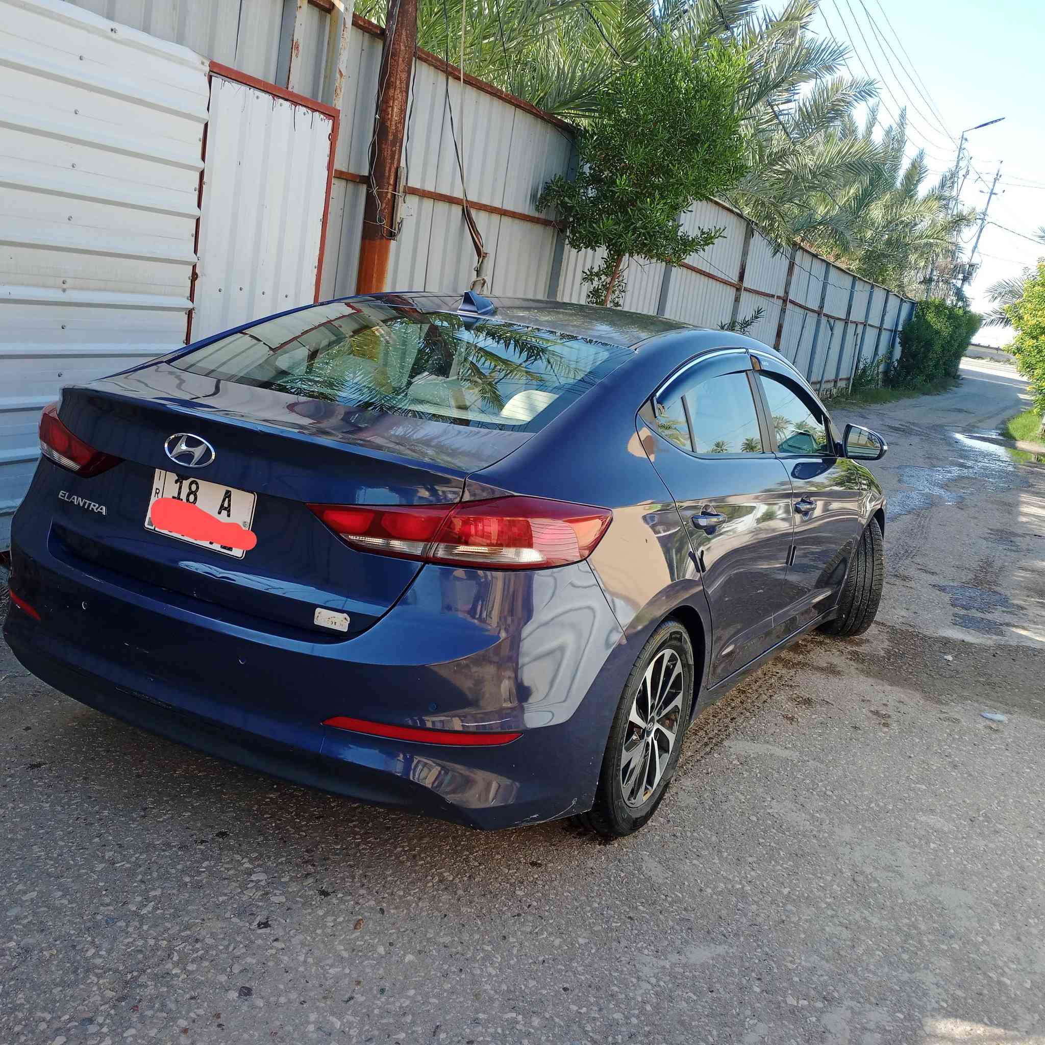 سلام عليكم ورحمه الله وبركاته 
النترا موديل 18 وارد كندي 
سياره حادثه كلين دعاميه خلفيه فقط ولباقي كفاله 
صور سونار مرفقه ومع صور 
نص مواصفات 
شاشه 
كشنات تدفئه 
ستيرن تدفئه 
اشاير بل مري 
ماشيه 145
مكينه الفين دوش شرط ما مفتوحة 
رقم بابل انكليزي بسمي تحويل ثاني يوم 
مكان بغداد قضاء المحموديه 
سعر 130 وبيه مجال بسيط 
الاستفسار 
***********
