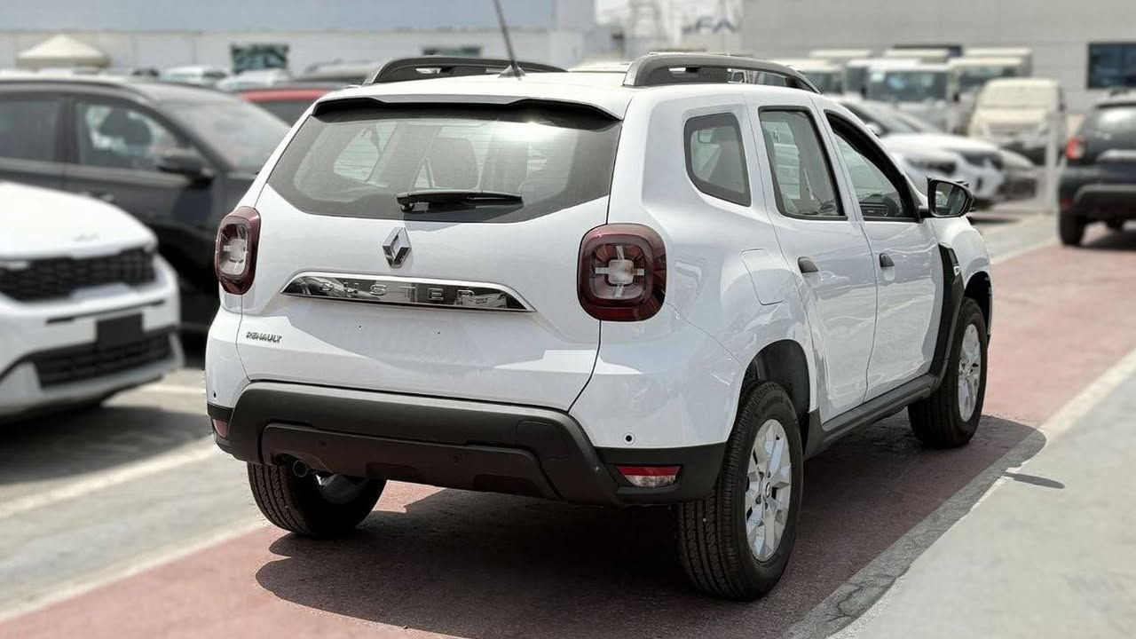 مكلف بالنشر... ✍️ 
🚘 انتبـــــاه... عرض حصري
​📣 لُگطة العمر "زيرو" وبخسارة كبيره من قبل البائع.. رينو داستر 2025 بتراب الشركة! 📣
​(للبيع أو المراوس.. استلام قبل 4 أيام فقط!)
​الله يشهد السيارة واصلة عليّ بـ 29 مليون دينار، والبيع بداعي الحاجة الملحة للنقد (الكاش)، ومبروك مقدماً على صاحب النصيب!
​📍 حالة السيارة: زيرو شركة (غير مستخدمة تماماً). استلام يوم 1 بشهر السادس من شركة زيسكو العالمية (فرع بابل - طريق حلة نجف داخل الشركة العامة لصناعة السيارات).
🛞 الممشى: 96 كم إلى 105 كم فقط! (مسافة الطريق من الشركة للبيت من الحلة للإسكندرية).
🛡️ الضمان: مكفولة كفالة عامة من كل شيء، وتحت الضمان المصنعي الشامل (3 سنوات صيانة من الوكالة) + السيارة مؤمنة بالكامل.
​⚙️ المواصفات الفنية والتقنية (تحفة اقتصادية وعائلية)
​المحرك: 1600 تيربو (تكنولوجيا يابانية قوية جداً واقتصادية جداً بالوقود - مشت 80 كيلو وتبريد ما طفه وما صرفت غير دبه ونص بنزين!).
​ناقل الحركة: أوتوماتيك سلس.
​التحكم والقيادة: استيرن كهربائي خفيف للغاية + نظام متطور لمساعد صعود المرتفعات (Hill-Start Assist) + مثبت ومحدد سرعة + مانع انحراف.
​الأمان والسلامة: نظام مانع الانزلاق الذكي (ESP) + مكابح ABS + وسائد هوائية (Airbags) لحماية الركاب وأنظمة ثبات متكاملة.
​الرفاهية والراحة: تشغيل ذكي (بصمة)، تبريد ثلاجة رقمي عالي الكفاءة، مصابيح LED نهارية، شاشة عرض معلوماتية متطورة، كاميرا خلفية مع حساسات بلادية.
​📄 وضع الأوراق والترقيم
​السيارة حالياً فحص مؤقت (رقم بابل حرة)، وتتحول وتترقم باسم المشتري مباشرة من أول قيد فوراً بدون أي تعقيد.
​💰 عروض الأسعار وطرق الدفع (تسهيلات لأول مرة!)
​السعر بيه مجال بسيط جداً للجادين، ومتاح عدة خيارات للدفع:
​💵 نقداً (مع الرقم كامل): 27 مليون دينار (تستلمها مرقمة كاملة ومسجلة باسمك).
​💵 نقداً (بدون رقم): 25 مليون دينار (وأنت تروج المعاملة وتطلع الرقم على المنيفيست والفحص المؤقت).
​🔄 خيار المراوس: مقبول بشرط أن تكون السيارة الأخرى مكفولة وقيمتها بنصف سعر الداستر فما دون، والباقي يُدفع كاش.
​📈 خيار الأقساط (بمجموع 32 مليون): تدفع نصف المبلغ كاش (16 مليون)، والباقي أقساط شهرية بقيمة 550 ألف دينار شهرياً (بشرط كمبيالة عدلية ضامنة).
​📍 مكان السيارة والمعاينة
​الموقع: بابل - الإسكندرية.
​📞 للتواصل والاستفسار المباشر (متوفر واتساب)
​الرجاء للجادين بالشراء فقط، يرجى الاتصال على الأرقام التالية:
​الهاتف الأول: ***********
​الهاتف الثاني: ***********
​✨ أخوية الغالي.. إذا مو من نصيبك السيارة،
ارجو مشاركة المنشور (شير)، فالدال على الخير كفاعله، لعلها تكون نصيب شخص محتاج هيج لُگطة ويدعيلك! ✨
