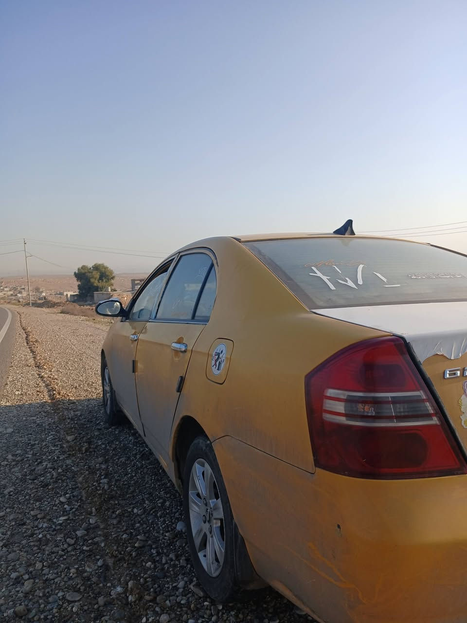 الهم صلي عله نبينا محمد 
ليفان ٦٢٠ موديل ٢٠١١
بدون ضرر بدون صبغ 
مشروع وطني شرعي بلموصل بيها كابون شرط الوكاله والتحويل
مكينه وكير عادي كورله شرط تبريد ثلج داخل نضيف هيئه وغرامات ١٠٠ طخم تاير جديد شاشه كامره حساسات السعر اتصل وتدلل 
***********
