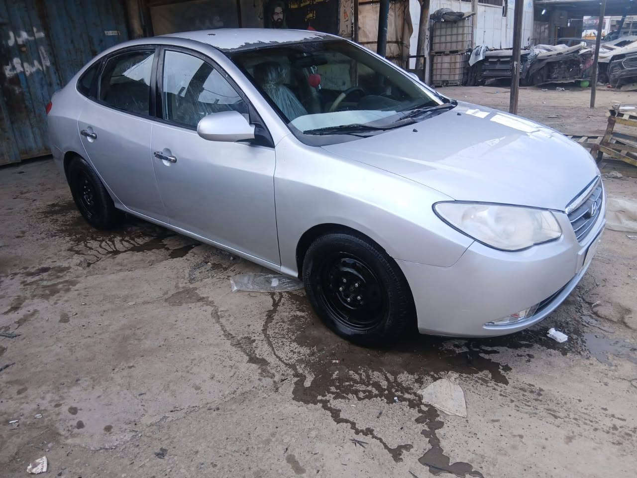 السلام عليكم
النترا 2010خليجي 
محرك وكير جدد 1600دوش 
حادثها جاملغات الاماميه 
وبيها صبغ حزام أثر جراد كلير 
صدر جديد 
تخم تاير جديد 
تبريد ثلج 
رقم ديالى تحويل مباشر 
السعر 80وبيها مجال 
رقمي ***********
بغداد شعب
