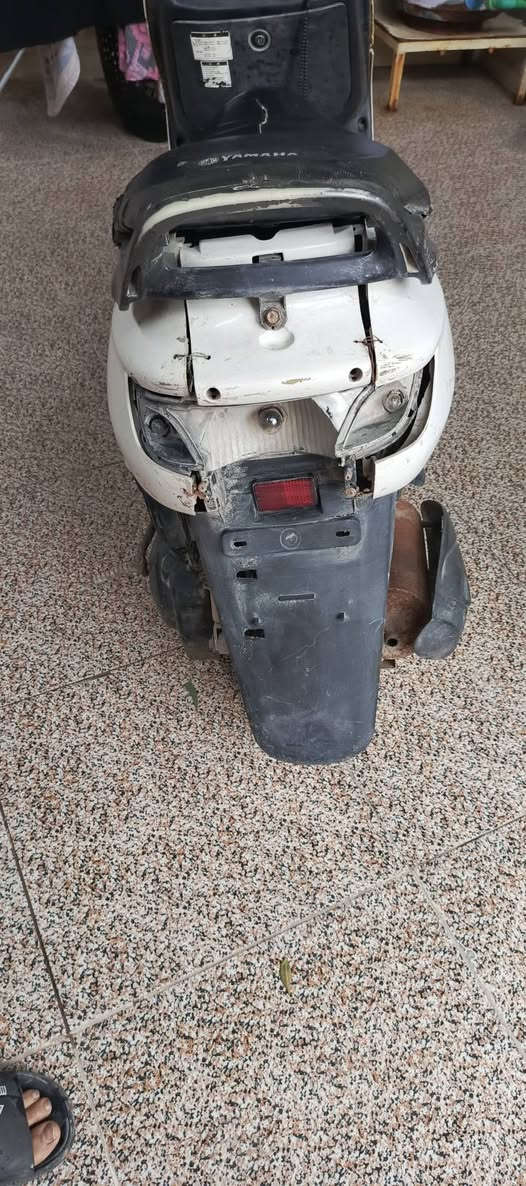 السلام عليكم دراجه للبيع فراشه اريدها 350 الواني بصره ابو خصيب رقمي ***********
