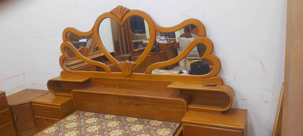 للبيع غرفة نوم صاج عراقي السعر 575 وبي مجال 
*********** كركوك, العراق
