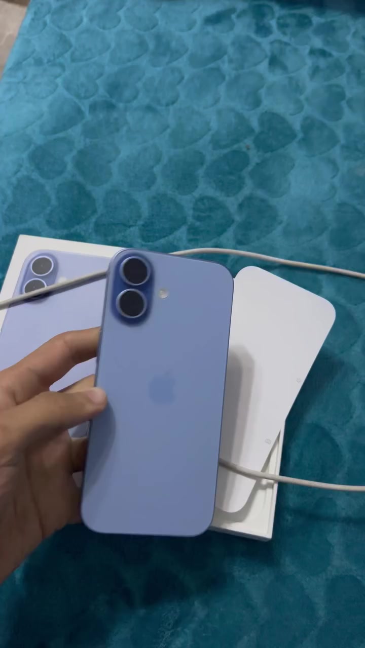 iPhone 17
B98%
التلفون معاه العلبه و الوصله الاصليه مدفوع الضريبه مفهوش خربوش لسه في الضمان


**إذا كنت صاحب هذا الإعلان وتريد حذفه لأي سبب، رجاءا أرسل رسالة إلى الدعم الفني**