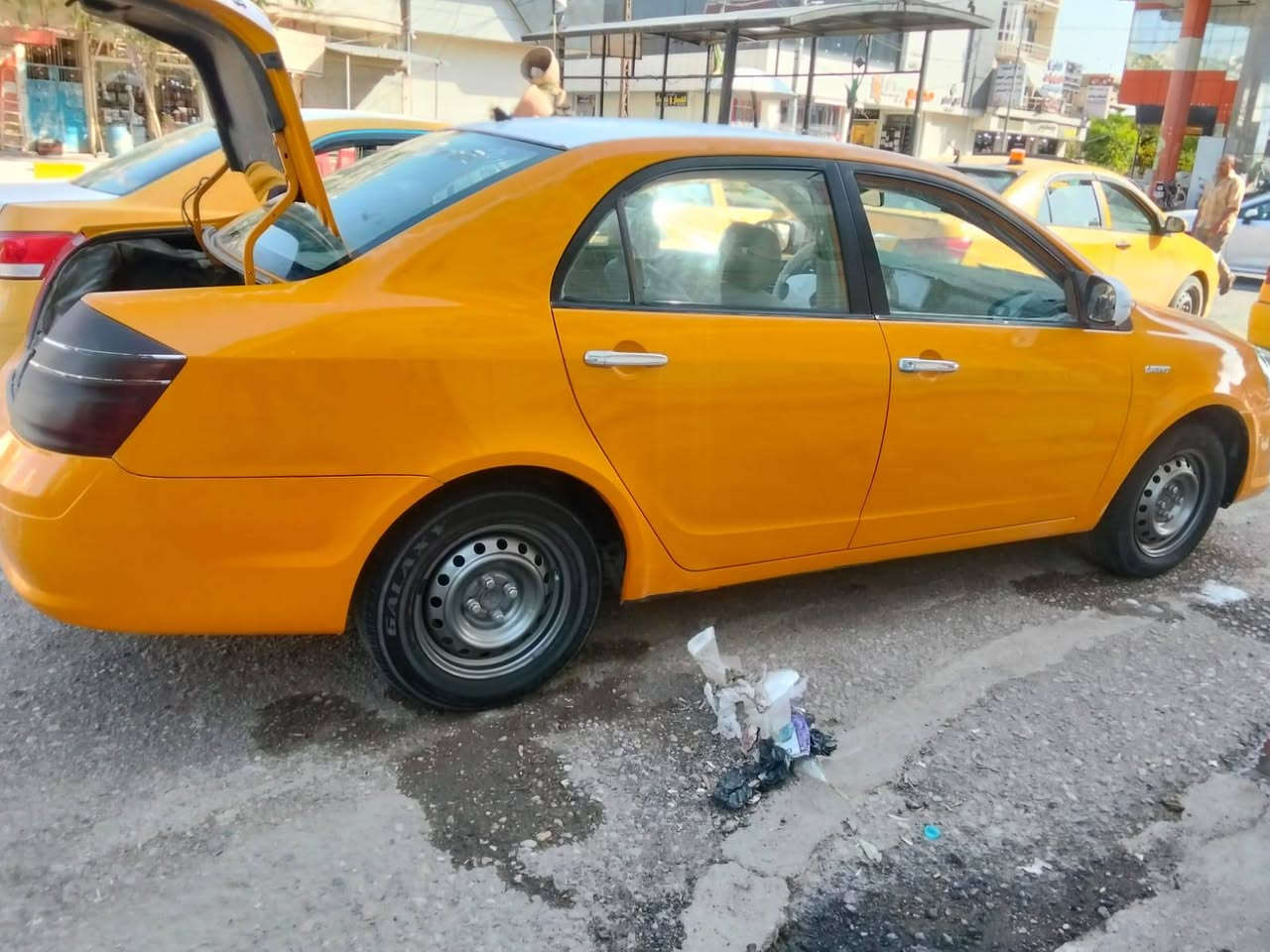 جيلي موبل محور كورلا كير عادي موديل ٢٠١٢ رقم بغداد ***********
