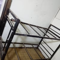 جرابي حديد طابقين  موجود منهن اثنين قطع كل وحده اثنين طابق مكاني بغداد...