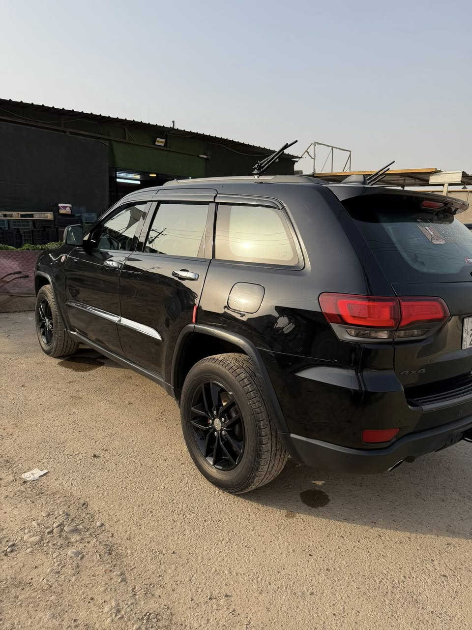 جيب للبيع أو مراوس حسب قناعه 
موديل 18 وارد أمريكي 
ترايك هوك  موصفات سياره واحد على واحد 
فتحه بنرامه بصمه 
تشغيل عن بعد 
كشنات تدفه تبريد 
فور فويل 
كشنات كهربايه 
هيتر بل تركه ستيرن
جنطه كهربائه 
لد امامي خلفي 
وقوف ذاتي 
جكات كهربايه 
سياره بيه هوه موصفات 
مكينه 3600. V6 
سياره ماشيه 108
سعره 223
راقم الهاتف ***********
