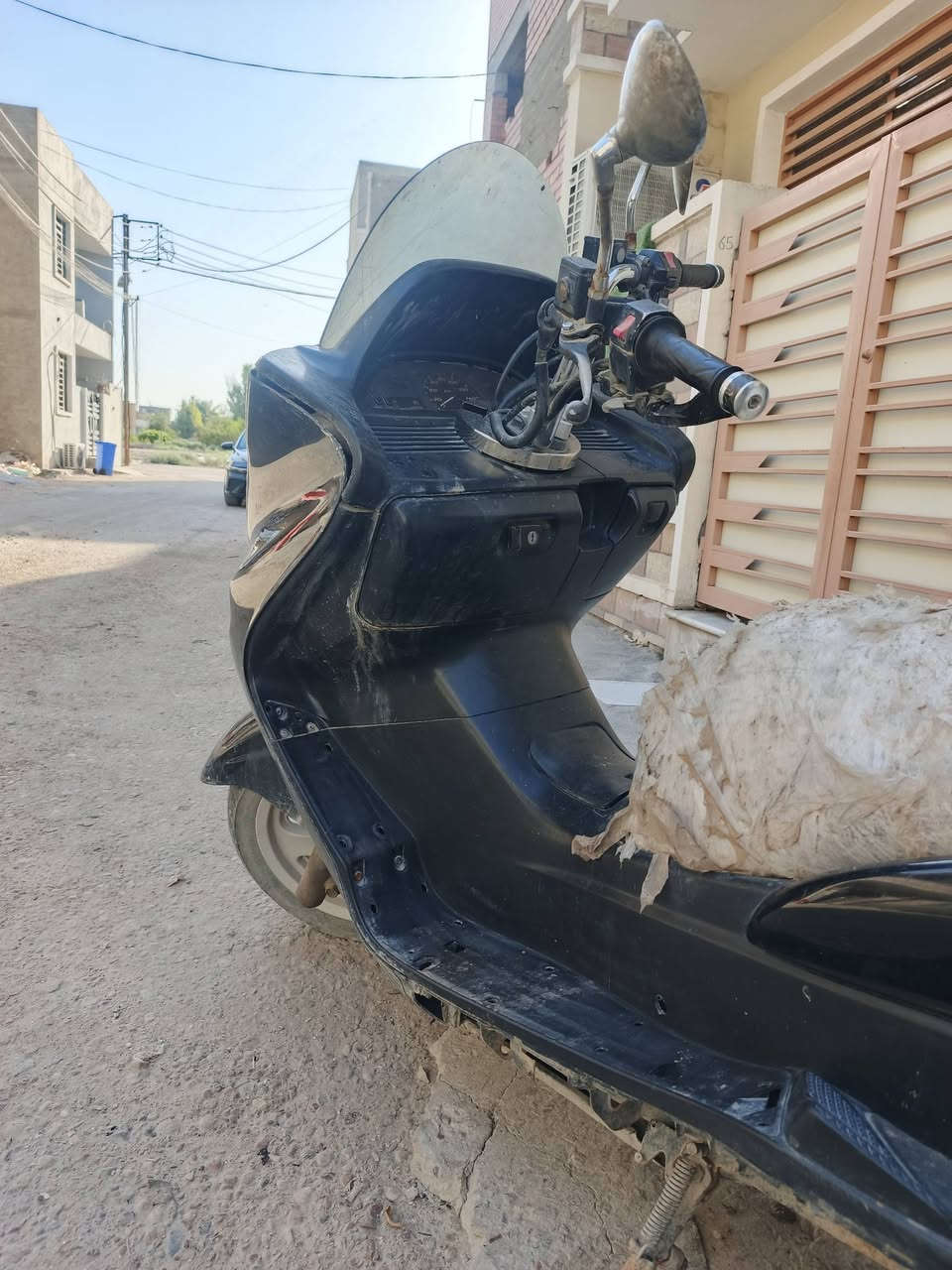 ماجستا دبل رون.. 
بايعلك كوم حديد وتكدر تبيعها تفصيخ محركها مو تعبان ولا مفتوح بس مجرد نوزلها يحتاجله تنضيف وتركها 6 اشهر او اقل في يعني هاي تنشري وانتَ ربحان واني الممنون مجاي اكلك هيج علمود هيه دراجتي لا ترا كلش تفيدك بس مالي خلكهن ما متفرغلها 
سعرها القفلللل 250 . بدون منازعات
ورقمي ***********
