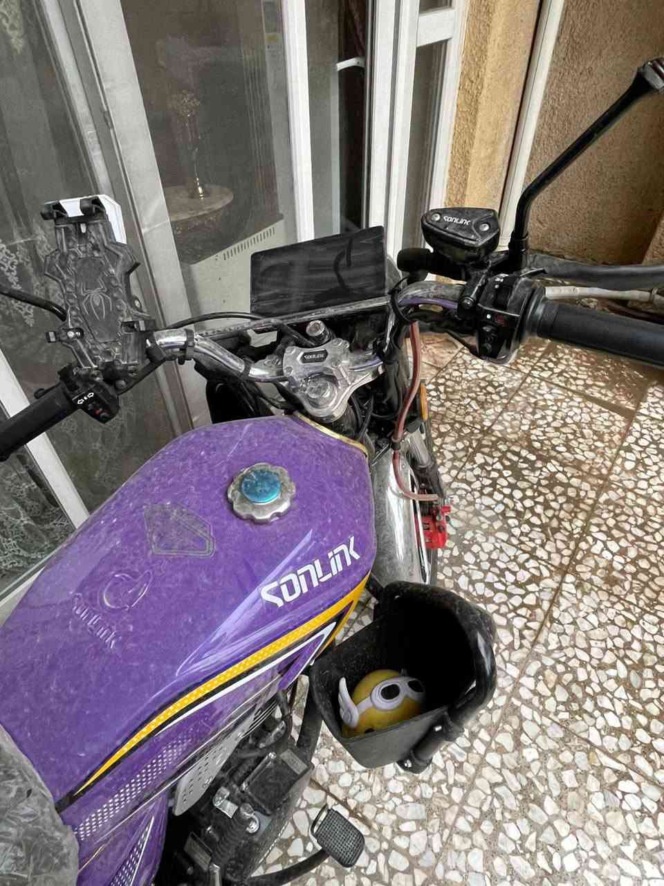 السلام عليكم
دراجه سولنك 2025
200cc
الدراجه بعدها ع السحك ابد مماشيه يعني بعدها بلجيس اوراقها موجوده 
***********
