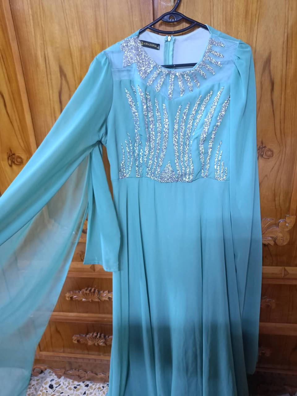 فساتان جديد للبيع السعر 28
@إشارة #للبيع


**إذا كنت صاحب هذا الإعلان وتريد حذفه لأي سبب، رجاءا أرسل رسالة إلى الدعم الفني**