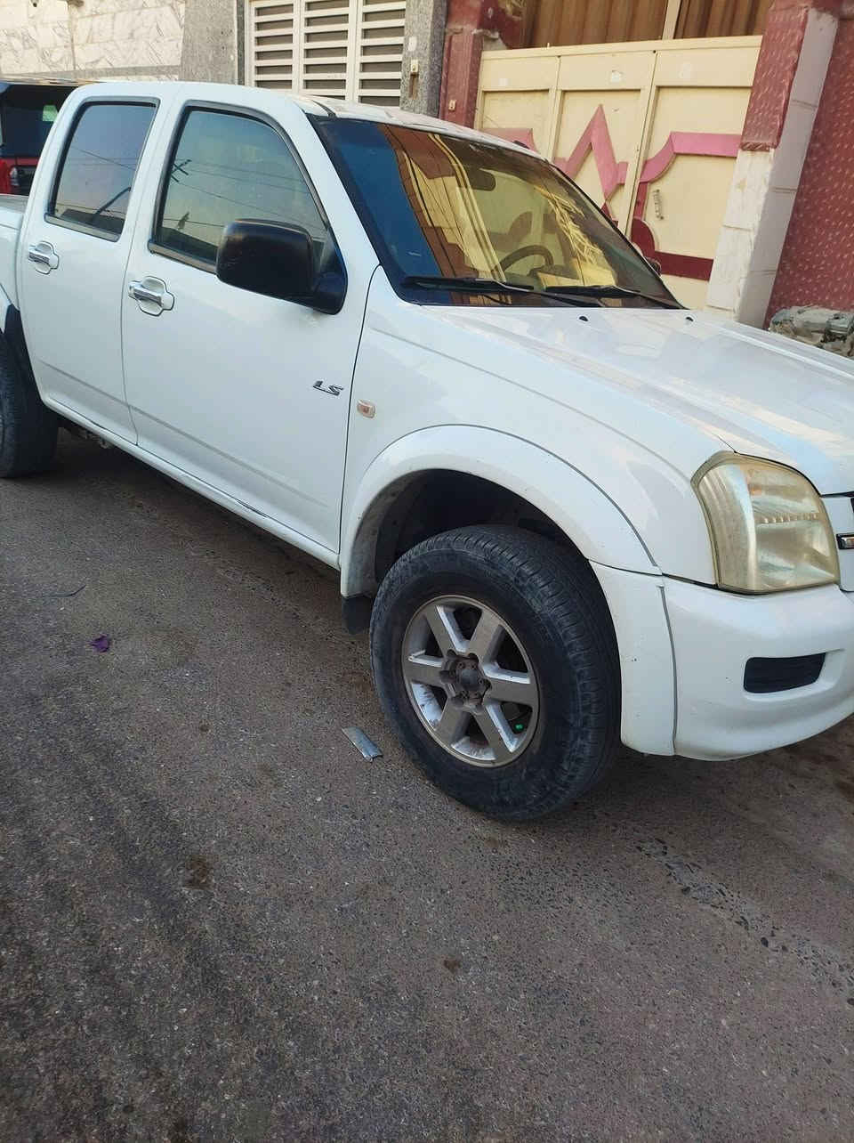 للبيع. بيكم لوف 2005 مزاد قيادة الشرطه النجف
الموصفات؛ محرك جديد. تبريد شغال . قشر نضيف. كير عادي .محرك ٦ سلندر 

للتواصل *********** يوجد واتساب
