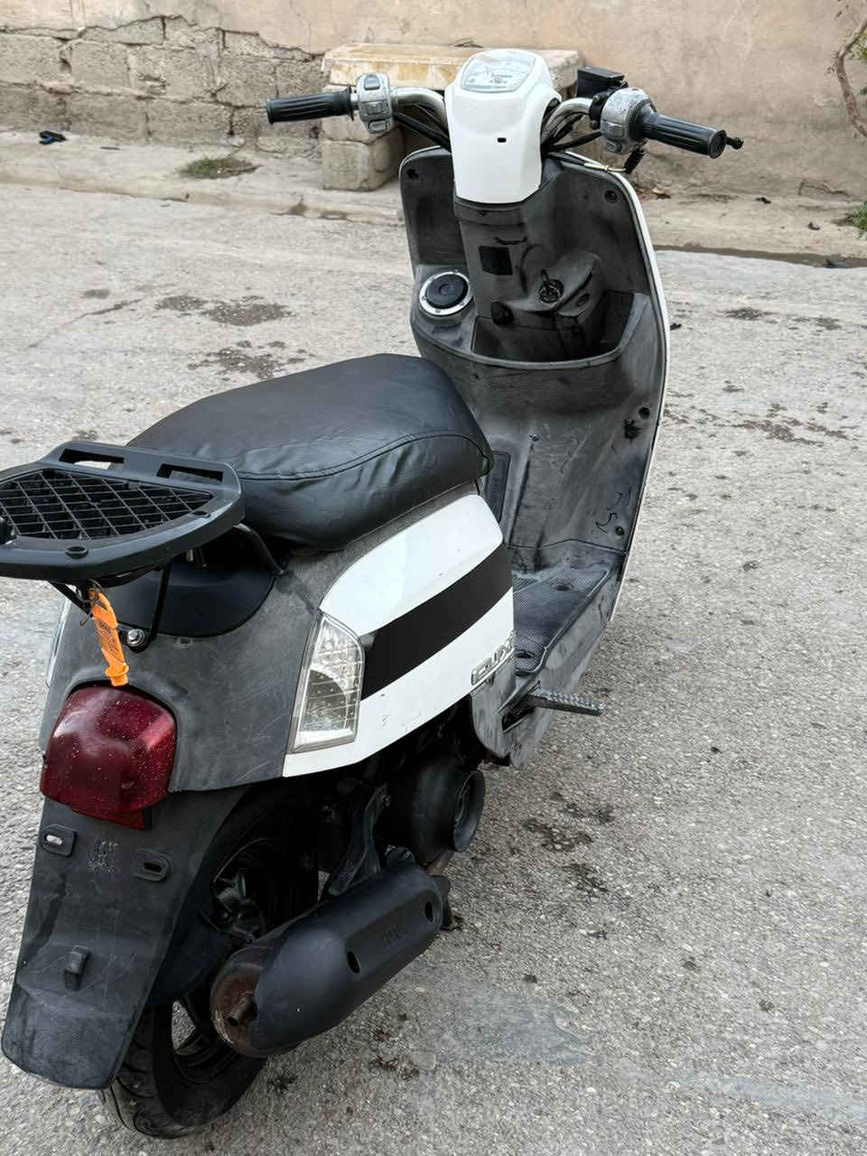 دراجه بوليسي 2008 كابريتر كله ناعمه ع البلاد دراجه جاهزه مكانها بعقوبه السوك 
السعر 650
 للاستفسار / ‭0770 723 7822‬
