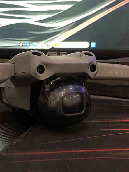 🔥 للبيع — DJI Air 2S 🔥
درون نضيفة جداً وما بيها أي مشاكل، استخدام خفيف ومعتنى بيها كلش.

📦 المحتويات:
• الطيارة + الريموت
• 3 بطاريات أصلية
• فلاتر ND عدد 4
• جنطة أصلية
• كامل الملحقات بدون نقص
•قطعه ل حماية الگمبل والكاميرا
*ملاحضه: الگمبل او الكاميرا مابيهن اي خلل وممتعرضات ل اي ضربه يعني جديده ب معنى الكلمه
💰 السعر: 1,300,000 دينار قابل للتفاوض
📍 الموقع: النجف
📞 للتواصل: ***********

الدرون جاهزة للفحص والتجربة امام المشتري
