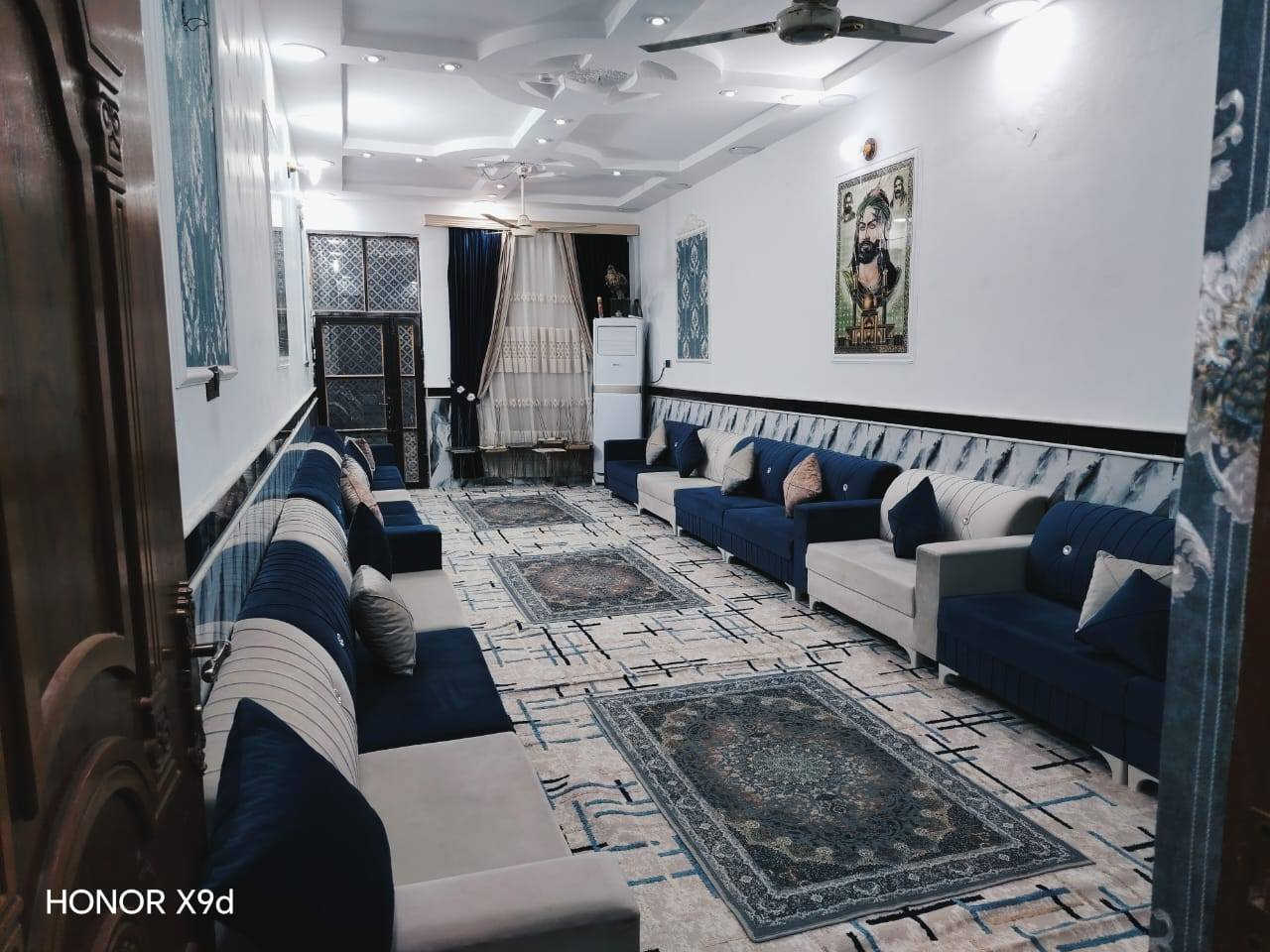 بيت بدوانم مال الزم ٢٤٠ بيت جبير بنا طابقين ماي ومجاري كاملت والتبليط راح يبلطونه هس بدايت الدوانم مال الزم قريب على السوك يحتوي على ٦ غرفه ٢ جوه و٤فوك كبيرات والمضيف ادعش متر ***********
تصل برقم مكلف بنشر
