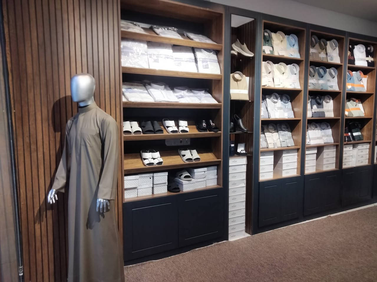 من الدشداشة للعگال … كلشي جاهز الك ✨
اختصرنا عليك التعب …. كلشي بمكان واحد ✨
هيبة للزي العربي - تكريت - رويال مول - رقم المحل 101 
***********
#دشداشة #رجالي #follow #explore #تسويق
