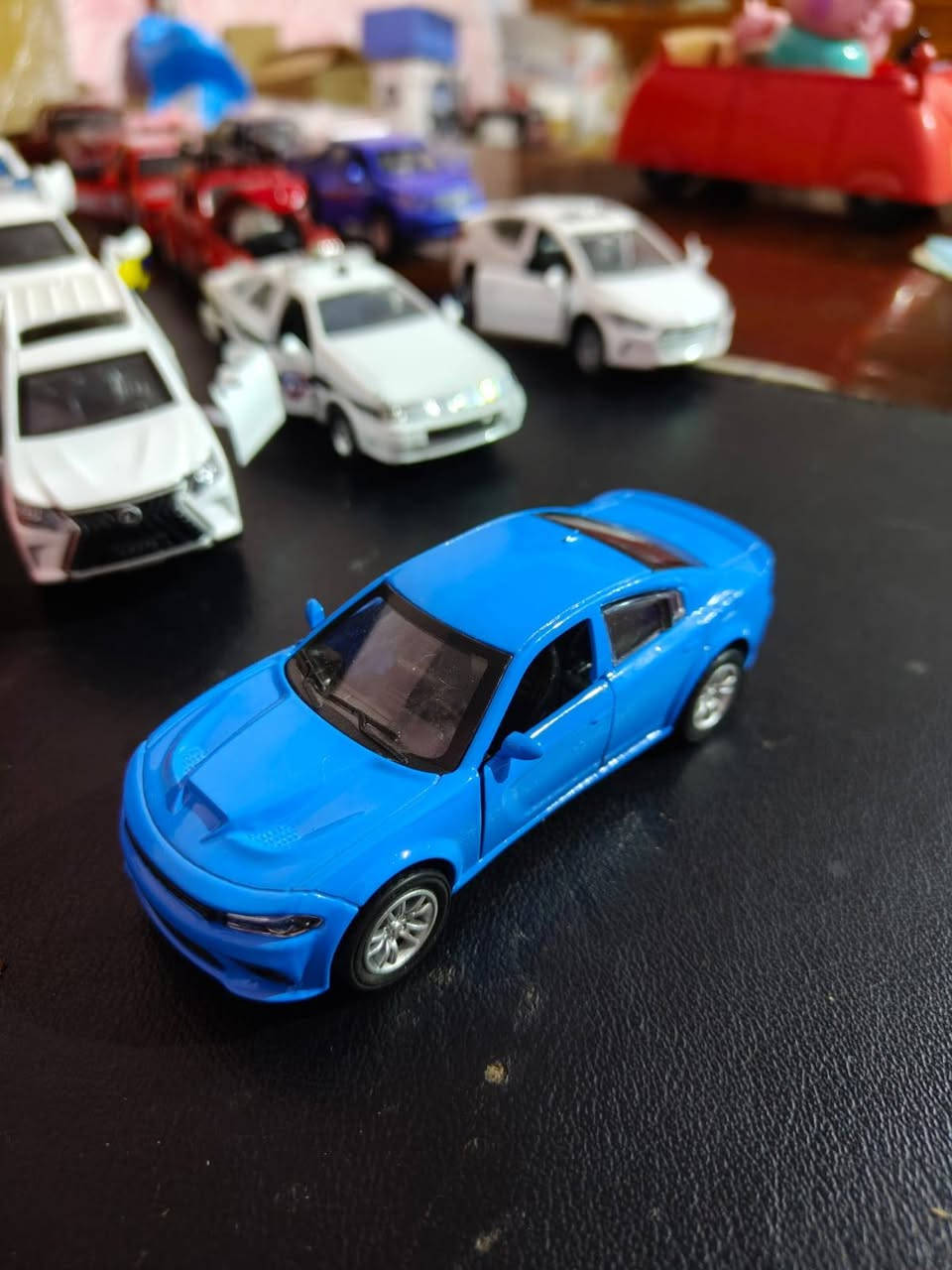 اسلام عليكم.
20 قطعه سيارة حديد بالكامل
  صوت تشغيل
باب ينفتح
انواع السيارات مختلفه
الطقعه ب 6 الف.
كل 3 قطع ينحسبن 15 الف
اتريدهن شلعه اتساهلك بسعر اقل.
توصيل لكل المحافضات

***********
