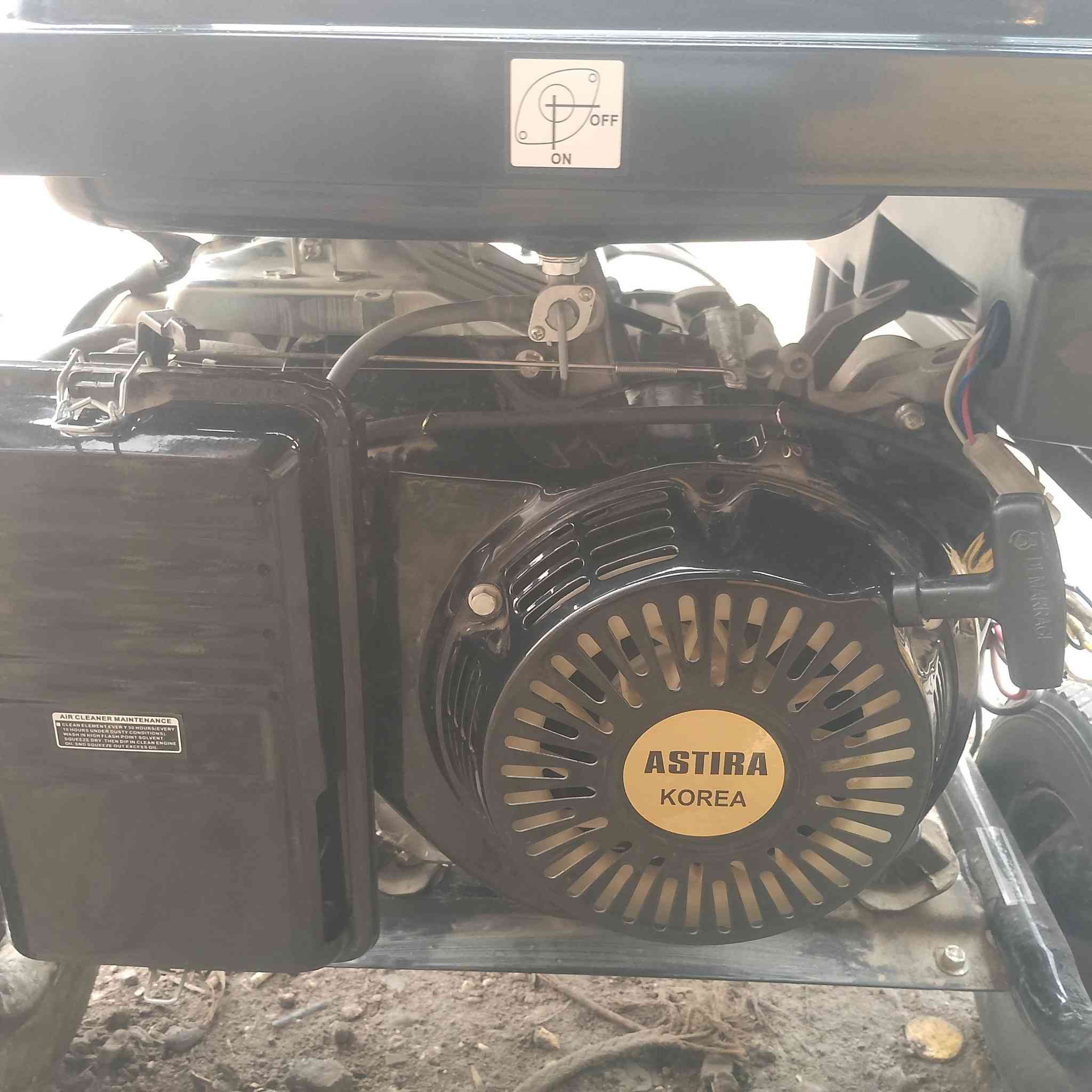 للبيع موالد بانزين  26نبير  مكان بابل سعر 550/*********** بل كرتون ما مشتخله 5دقايق
