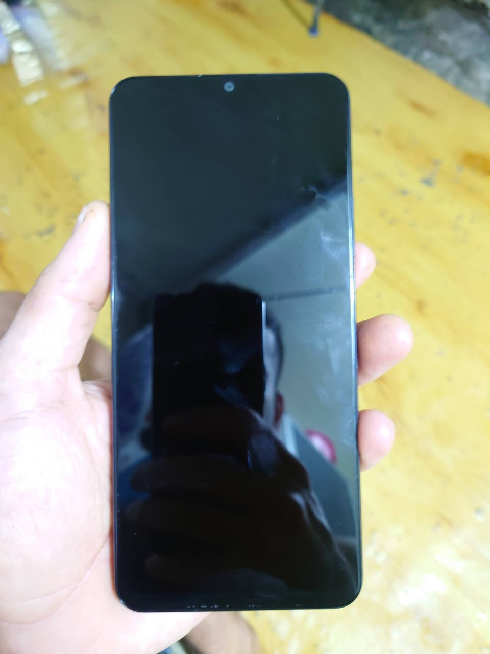 سلام عليكم ريلمي نوت 70 جهاز جديد ذاكره 256 رام 8 بطاريه 6000 شحن سريع مكاني بغداد البياع ب 200 ...***********
