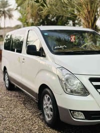 يوجد خط صباحي الى جامعة ديالى والرافدين واليرموك التواصل على هاذا الرق...