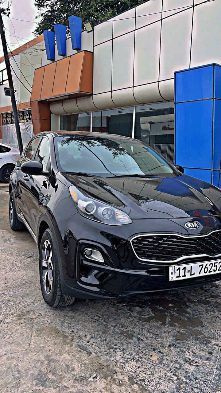 السلام عليكم كيا سبورتج موديل ٢٠٢١ لون اسود وارد أمريكي حادث جاملغ فقط بدون داخل رقم بغداد بأسمي محرك ٢٤٠٠ فورويل ومانع انحدار ومود درايف وتحديد مسار وشاشه كاربلاي كامره خلفيه تبريد قطعتين ماشيه ٦٢٠٠٠ جاهزه بدون اي نقص السعر ١٧٠ ورقه وبيه مجال  للاتصال ***********
