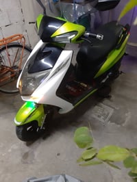 ماطور سكنس • دراجة نارية