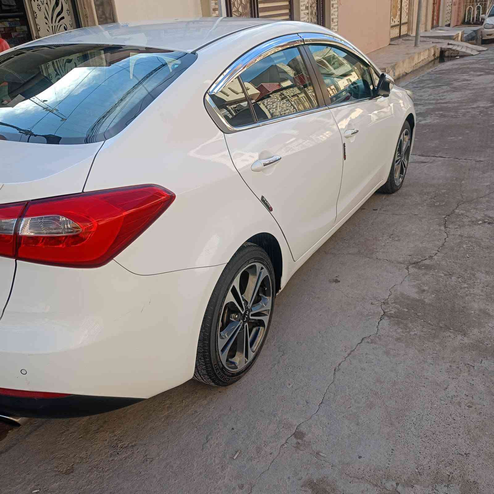 كيا سيرتو  مو ديل ٢٠١٤ ماشيه ١٥٠ الف محرك معمر والضرر بالصور موجود
للتواصل أكثر الاتصال 

***********
