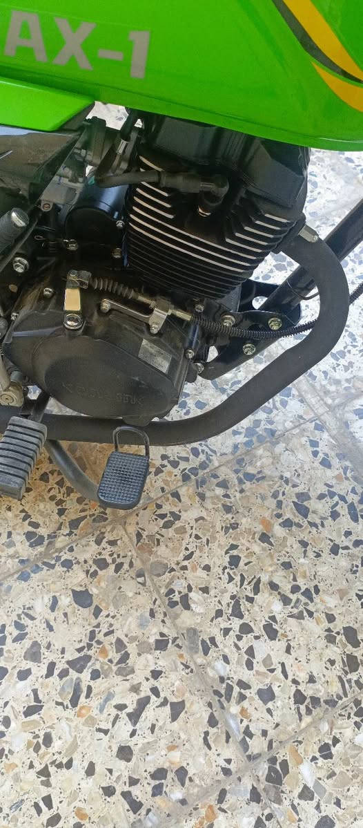 سلام عليكم دراجة سونك خمسة كير بعده زيرو الدراجة مكفولة كفالة عامة مصارله سبوع من نزلت من الرمبة أوراق كاملة اب اسمي مكاني بغداد الشعب سعره مليون او مية او بيهة مجال للشراي هذا رقمي ما متواجد عل فيس ***********
