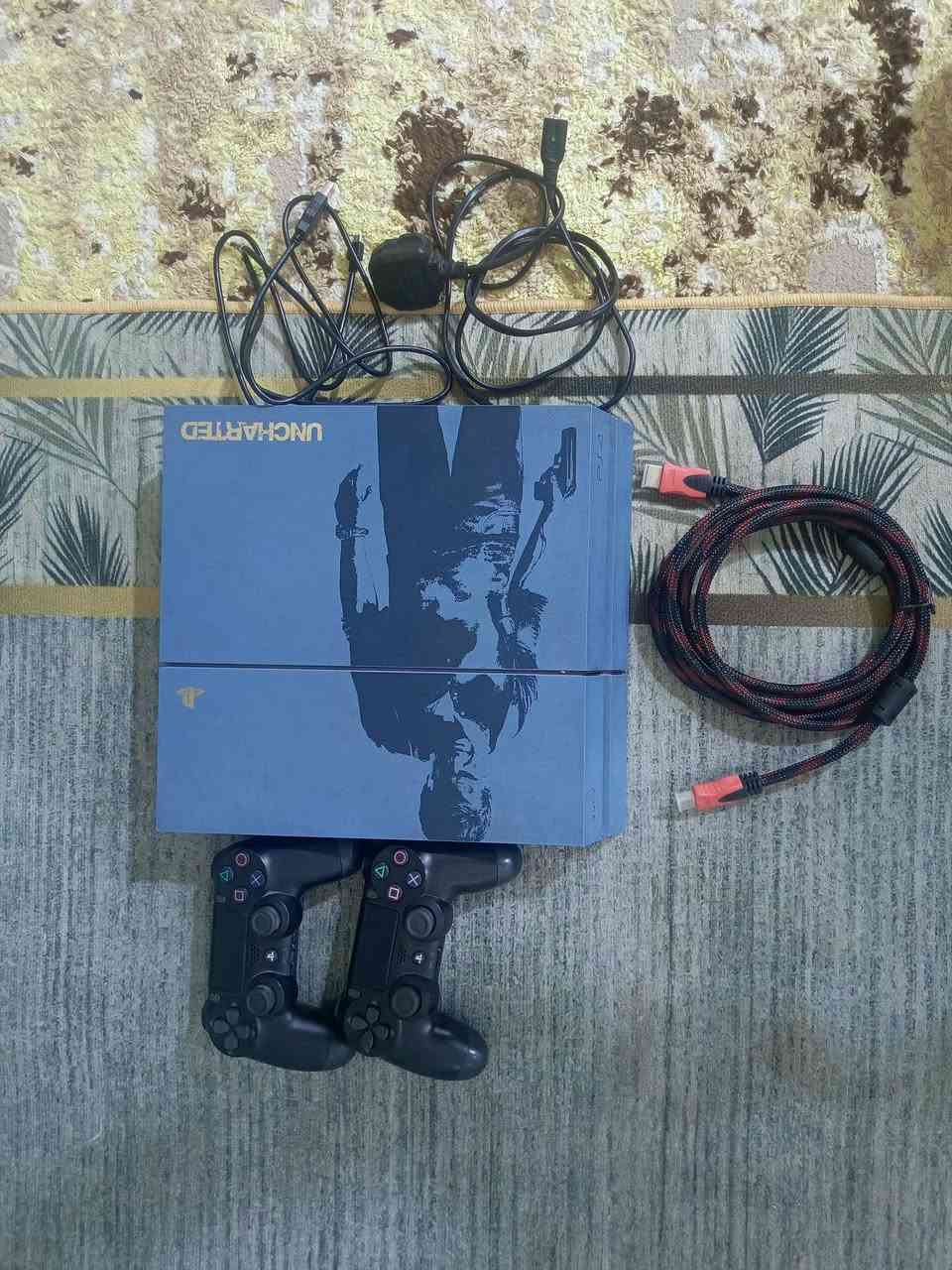 سلام عليكم 
بلي 4فات باندل نسخه انشارتد مساحه تيرا 
الجهاز كامل ملحقات يدات اثنين و كيبل hbmوواير طاقه وواير يده مال شحن 
جهاز نظيف لوك مفتوح فقط تنظيف الجهاز نظامه 13يتهكر 
السعر: 220و التوصيل مجاني 
الرقم: ***********
