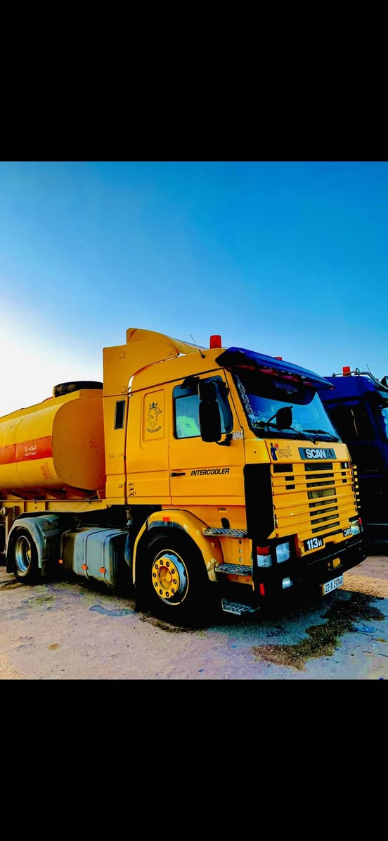 السلام عليكم 
اسكانيا للبيع  موديل 96 رقم اربيل شرط التحويل
سنويه طوناج جي بي اس تصريح امني كلا جديد للاستفسار ***********
عنوان موصل
***********واتساب
