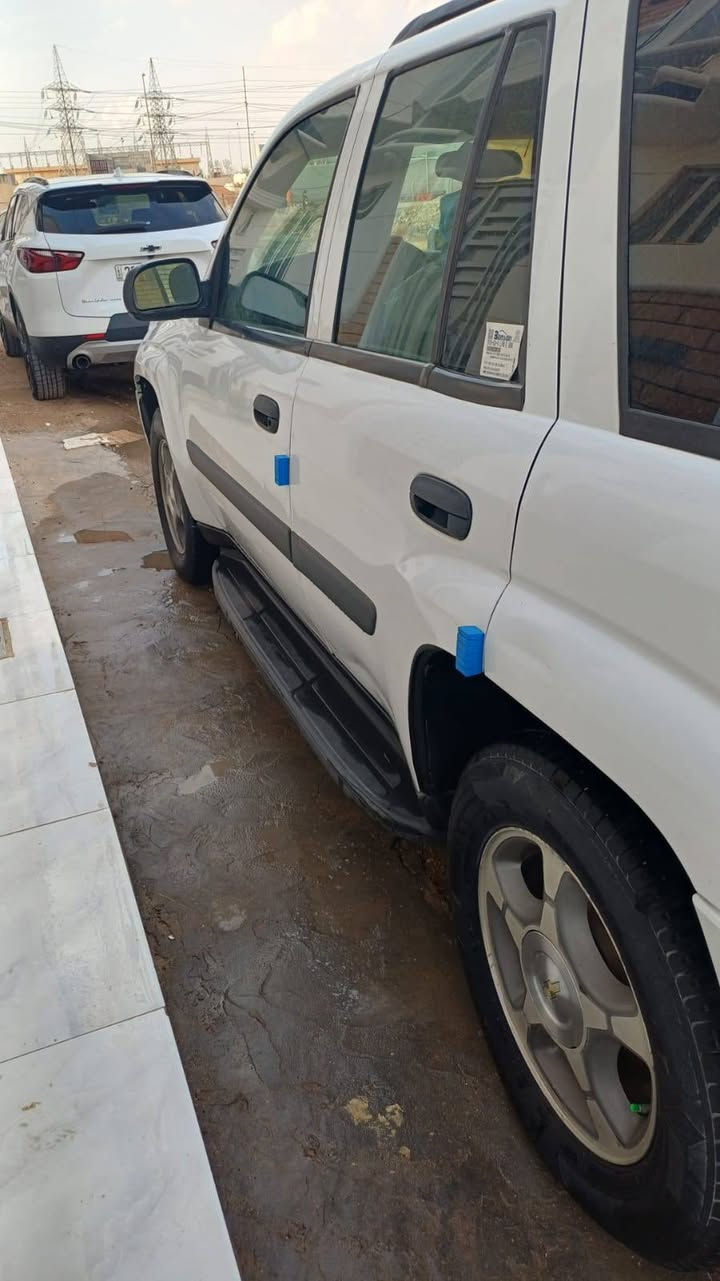 يالله.. للبيع بلايزر مزاد داخليه بابل سيارة كفاله عامه جديده جدا كل نقص مابيهة ادامه كامله وجاهزة لترقيم السعر 65بيها مجال ***********في كربلاء ولخاص مفتوح
