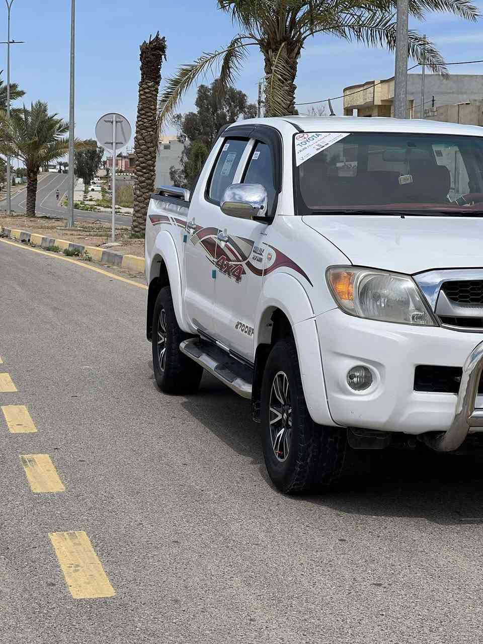 السلام عليكم تيوتا هايلوكس
موديل 2007 دبل اكسل
كفاله عامه 
كلها بشرط 
رقم دهوك 
إني الشرعي 
رقم وسنويه جديد 
وشرط التحويل 
***********
