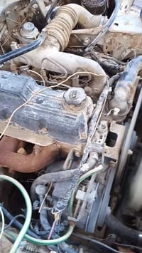 مكينه بسته 2700 مع تفرعات سعرها 800 الف عراقي مكينه كفاله وبيها ظمان ا...