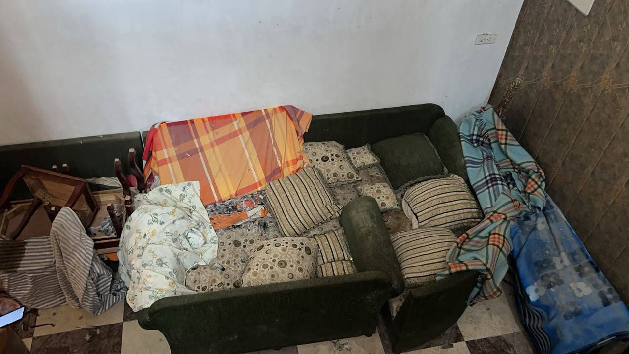 اثاث منزل مجاناً لمن يحتاجه.
شرط يقسم بالقرآن يستخدمه شخصياً ولا يبيعه.
و جلب عقد زواج لم يمر عليه سنة.
علماً انه يحتاج فقط تنظيف لان المنزل تركناه منذ سنوات ويوجد تراب على الاغراض. 
نسألكم الدعاء.


**إذا كنت صاحب هذا الإعلان وتريد حذفه لأي سبب، رجاءا أرسل رسالة إلى الدعم الفني**