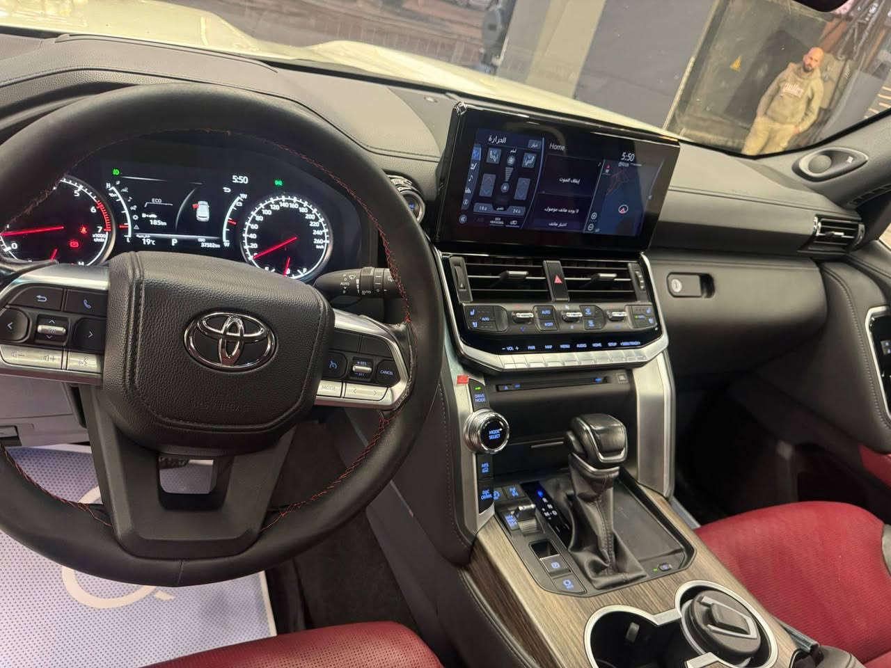 تويتا لاندكروز Vxr 2023 تون تيربو  
بريم رقم بغداد
ابيض داخل احمر 
ماشية 37 الف 
مغلفه ppf
فول مواصفات 

🟪 السعر  :: الطلب في التعليقات ويوصلك مباشرة ✍️ 📩

بقية ع وضع الشركة 
كل شيء 

رقم صاحب السيارة 
***********
