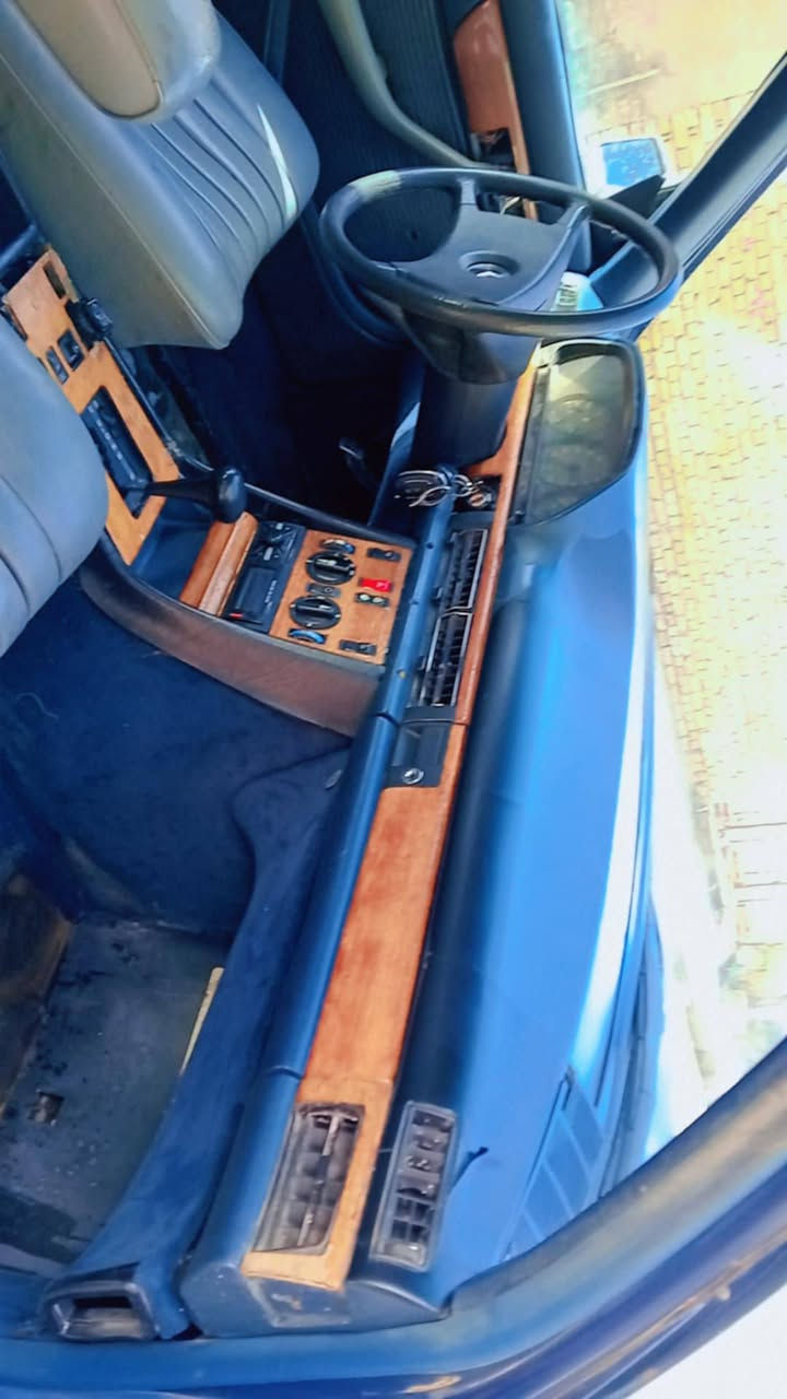 مارسيدس رئاسي  موديل 92
مكرك بطه 300 مكينه وكير خير من الله 
رقمه انبار  مكاني واسط الكوت 
للبيع او مراوس حسب القناعه 
رقم /***********
