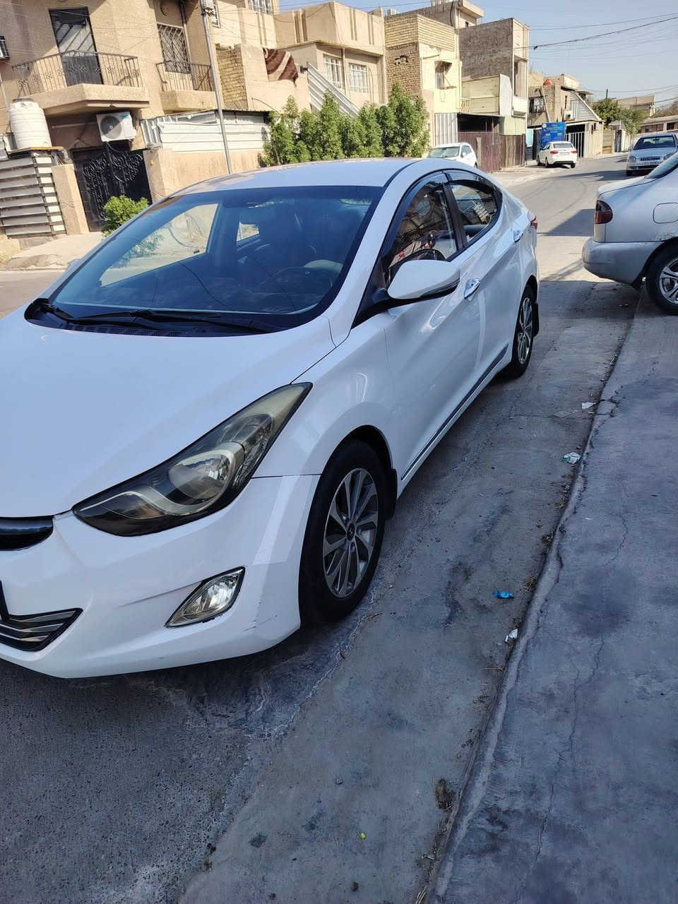النترا خليجي موديل 2012 محرك 1800 بيهة صبغ جاملغ خلفي وشوية بل بنيد سونار مرفق مكينة كير تبريد جاهزة تحويل مباشر السعر 98 مكان السيارة بغداد حي العامل ***********
