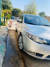 لبيع كيا سيراتو م ٢٠١١ خليجي مكينه ١٦٠٠ سياره سلمانيه  بسمي رقم نكليزي...