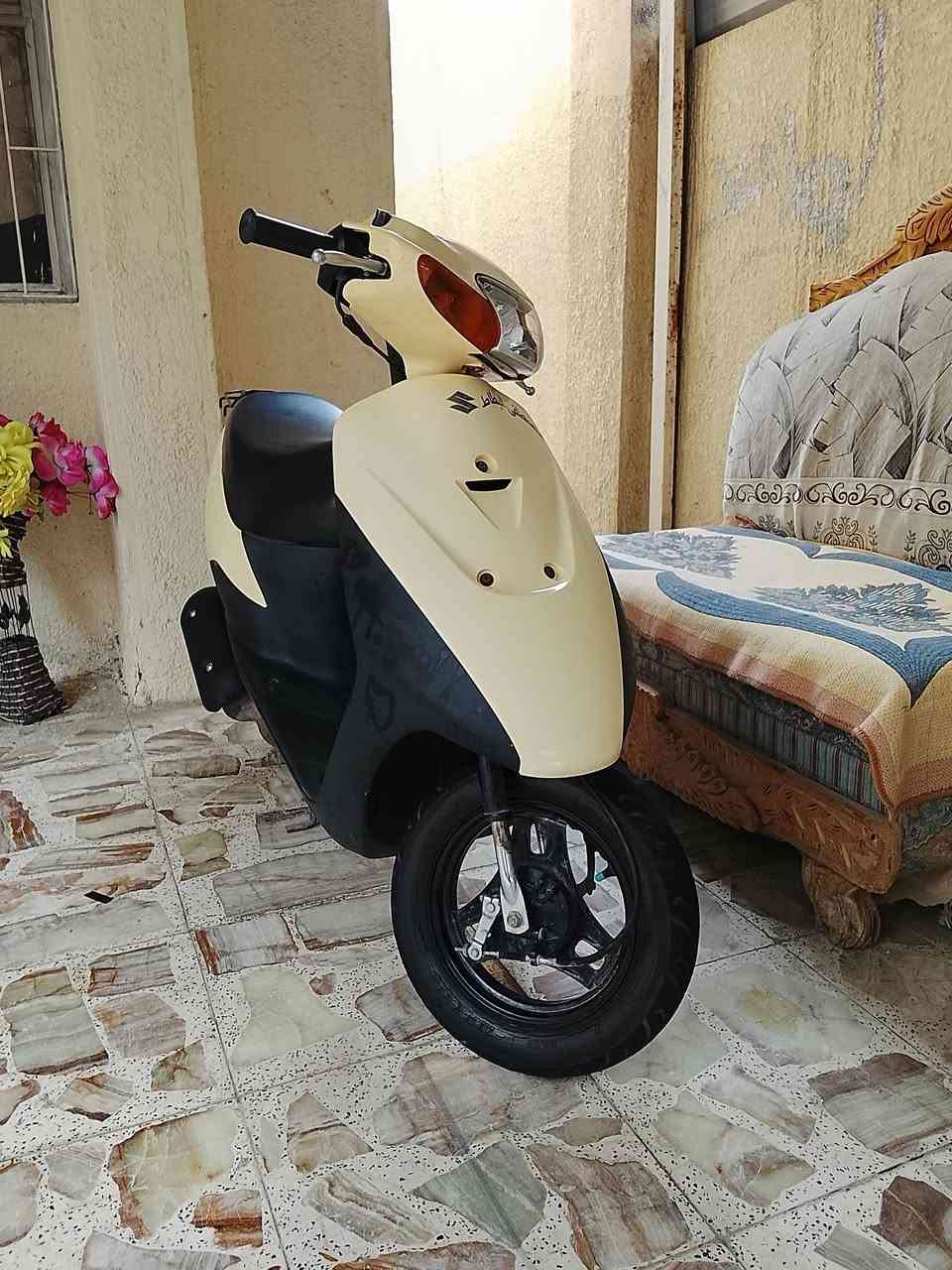 السلام عليكم دراجة سازوكي للبيع كفالة عامة كهربائيات شغاله مكينه جديده شلعه ومعدل دراجة ماعوزها شي شغل واطلع وكيلها كانساي اوراق باسمي ماصار هواي من مطلعها شراي ***********
