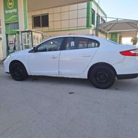 فلوينس • ٢٠١١ • ٦٩٠٠٠ كم