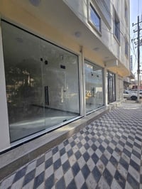 الاعظميه قرب جامع الانبياء محلات عدد 3 للايجار للاستفسار 07744466657